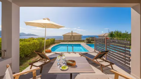 Bungalow med privat pool