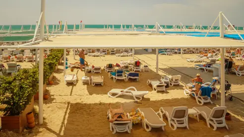 Hotellets eget strandafsnit