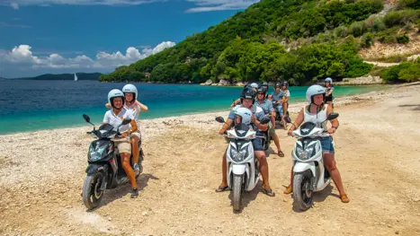 Ø-All Inclusive med gratis lån af scooter 2 timer dagligt