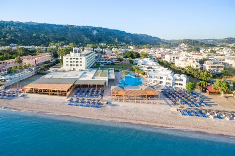 Stranden ved Avra Beach 