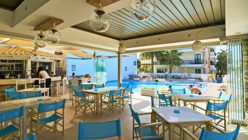 Alkionides poolbar 